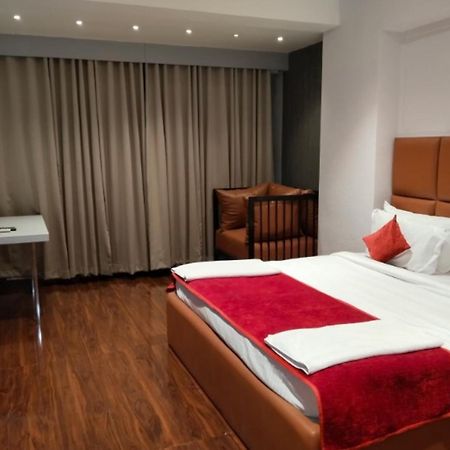 Hotel Balaji Central Ratlām Eksteriør bilde