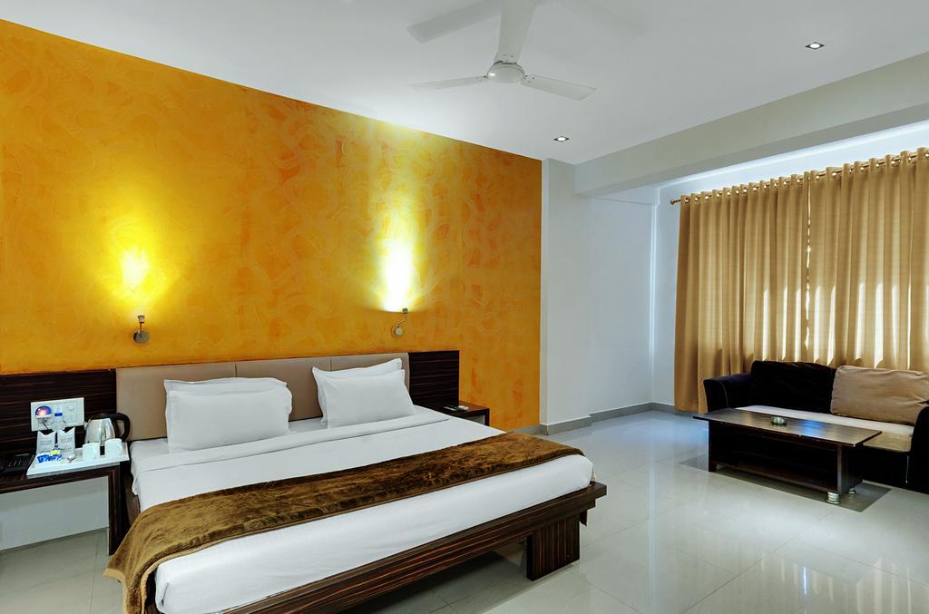 Hotel Balaji Central Ratlām Rom bilde