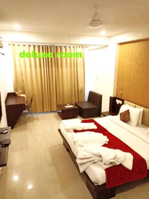 Hotel Balaji Central Ratlām Rom bilde