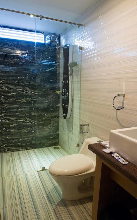 Hotel Balaji Central Ratlām Eksteriør bilde